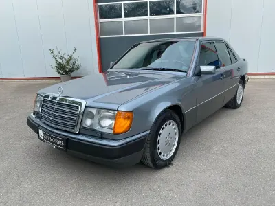 Gebraucht Mercedes E260 160 PS (117 kW) 1990 Grau Limousine