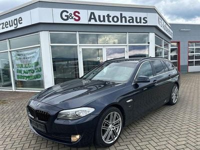 Gebraucht BMW 530 Sport Line 245 PS (180 kW) 2010 Blau Kombi
