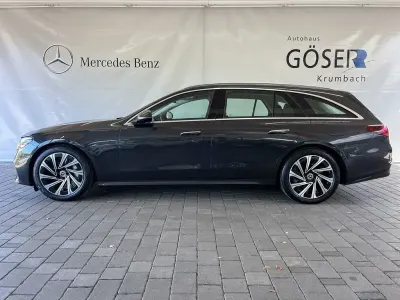 Używany Mercedes E300 313 KM (230 kW) 2024 Szary Sedan/Limuzyna