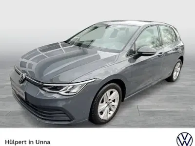 Brugt VW Golf VIII Life 131 HK (96 kW) 2024 Grå Sedan