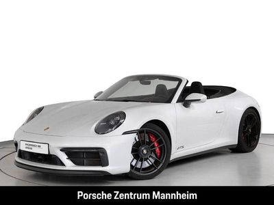 Porsche 911 Carrera 4 GTS