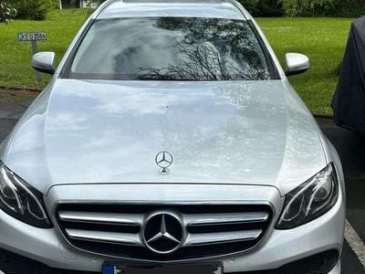 Mercedes E200