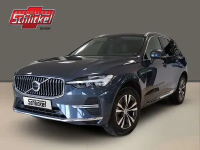 Gebraucht Volvo XC60 Core 349 PS (256 kW) 2023 Denim blue / metallic SUV