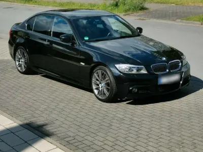 Gebraucht BMW 318 M Sport 143 PS (105 kW) 2011 Schwarz Limousine