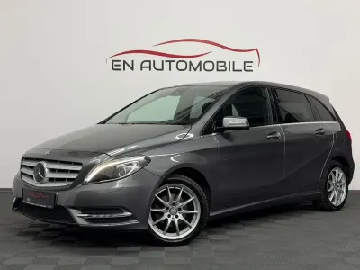 Gebraucht Mercedes B180 122 PS (89 kW) 2011 Grau Kleinwagen