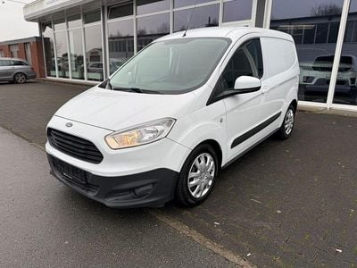 Weiß Gebraucht 2017 Ford Transit Trend Van / Kleinbus | 7.999 € (Guter Preis)