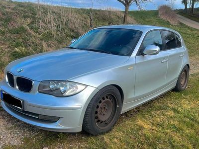 Second-hand BMW 116 Basis 122 CP (89 kW) 2010 Gri Hatchback