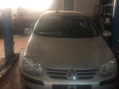 Gebraucht VW Golf V 2005 Grau Kleinwagen
