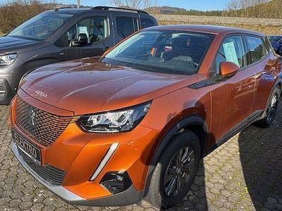 Gebraucht Peugeot e-2008 Active 100 kW (136 PS) 2020 Lackierung orange fusion/typ a SUV