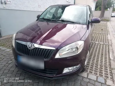 Gebraucht Skoda Fabia Ambition 86 PS (63 kW) 2014 Violett Limousine