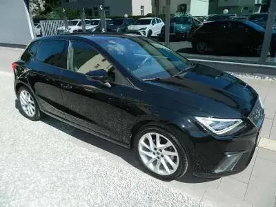 Gebraucht Seat Ibiza FR 110 PS (80 kW) 2023 Midnight schwarz metallic Kleinwagen