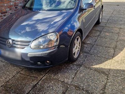 Gebraucht VW Golf V 115 PS (84 kW) 2005 Blau Kleinwagen