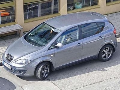 Gebraucht Seat Altea 4You 105 PS (77 kW) 2014 Grau Limousine