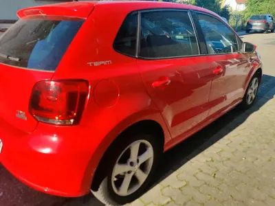 Gebraucht VW Polo 90 PS (66 kW) 2010 Rot Kleinwagen
