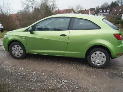 Gebraucht Seat Ibiza SC Reference 69 PS (50 kW) 2012 Verde lima Kleinwagen