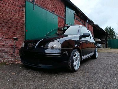 Second-hand Seat Arosa 50 CP (36 kW) 2004 Negru Hatchback