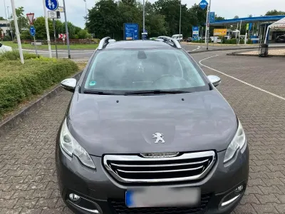 Gebraucht Peugeot 2008 Allure 120 PS (88 kW) 2016 Grau SUV