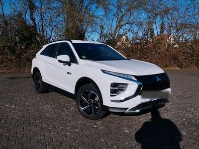Gebraucht Mitsubishi Eclipse Cross Plus 188 PS (138 kW) 2022 Weiß SUV