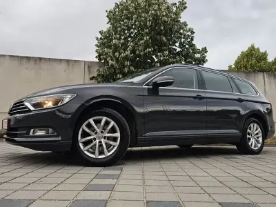 Gebraucht VW Passat Comfortline 150 PS (110 kW) 2019 Grau Kombi
