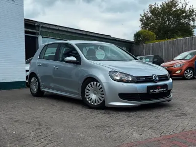 Gebraucht VW Golf VII Team 105 PS (77 kW) 2012 Silber Limousine