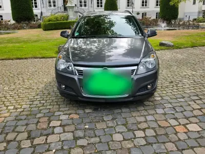 Gebraucht Opel Astra Sport 116 PS (85 kW) 2010 Grau Kombi
