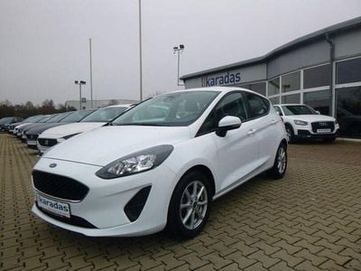 Weiß Gebraucht 2021 Ford Fiesta Limousine | 15.400 € (Fairer Preis)
