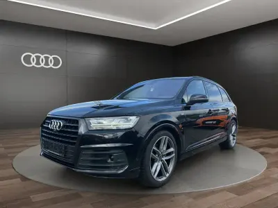 Używany Audi Q7 Sport 272 KM (200 kW) 2016 Czarny SUV