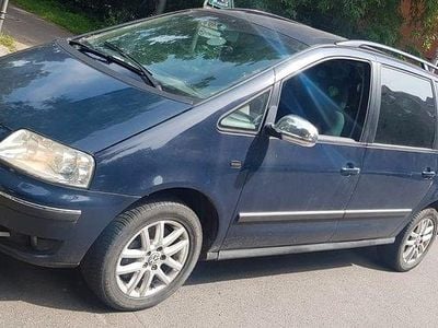 VW Sharan