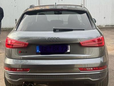 Grau Gebraucht 2018 Audi Q3 Sport SUV | 22.600 € (Etwas zu teuer)
