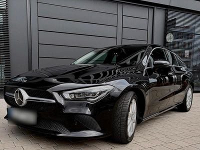 Usata Mercedes CLA200 Shooting Brake 150 CV (110 kW) 2020 Nero Station wagon