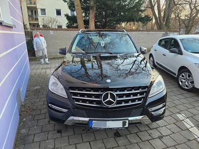 Gebraucht Mercedes ML350 258 PS (189 kW) 2012 Schwarz SUV