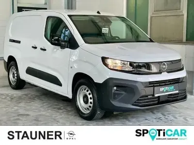 Gebraucht Opel Combo 131 PS (96 kW) 2025 Weiß Van / Kleinbus