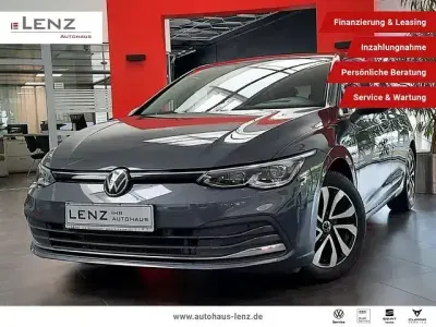 Gebraucht VW Golf VIII Active 150 PS (110 kW) 2022 Grau Limousine