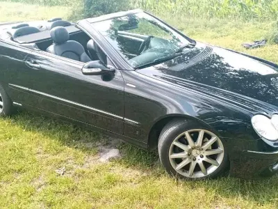 Gebraucht Mercedes CLK200 Avantgarde 163 PS (119 kW) 2006 Schwarz Cabrio
