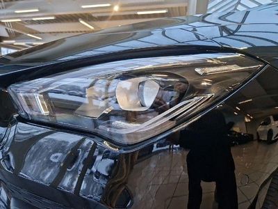 Schwarz Gebraucht 2021 Mercedes CLA200 Shooting Brake AMG Kombi | 29.990 € (Teuer)