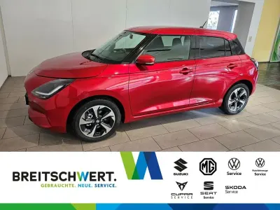 Usata Suzuki Swift Comfort+ 83 CV (61 kW) 2025 Rosso Utilitaria