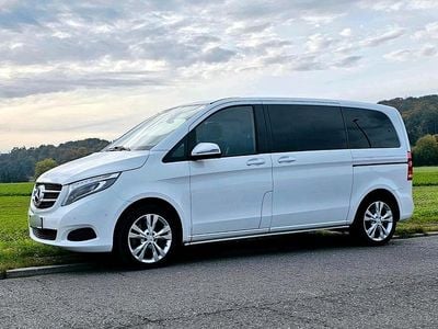 Mercedes V220
