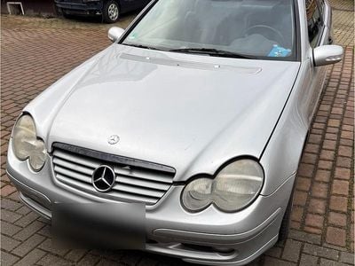 Gebraucht Mercedes C200 163 PS (119 kW) 2002 Grau Coupé