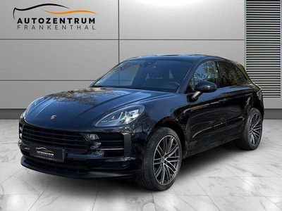 Gebraucht Porsche Macan 245 PS (180 kW) 2018 Tiefschwarz SUV