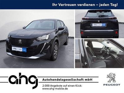 Gebraucht Peugeot e-2008 Active 100 kW (136 PS) 2022 Lackierung schwarz perla nera/ SUV