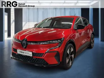 Gebraucht Renault Megane E-Tech Equilibre 160 kW (218 PS) 2023 Feuerrot Kleinwagen