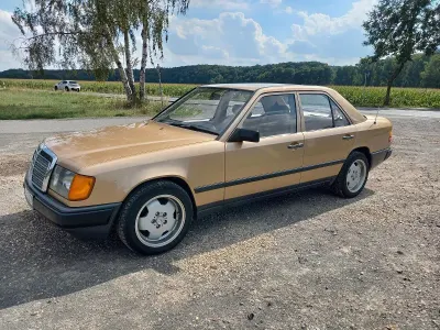 Gebraucht Mercedes E230 179 PS (131 kW) 1988 Limousine