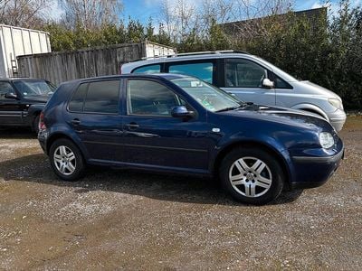 Usata VW Golf IV 102 CV (75 kW) 2001 Blu Berlina