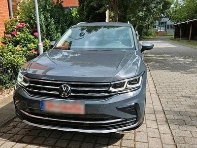 Gebraucht VW Tiguan Elegance 150 PS (110 kW) 2022 Grau SUV