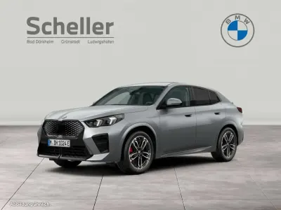 Neu BMW iX2 M Sport 150 kW (204 PS) 2026 Bmw individual frozen pure gre SUV