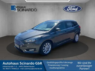Gebraucht Ford Focus Titanium 125 PS (91 kW) 2016 Grau Kombi