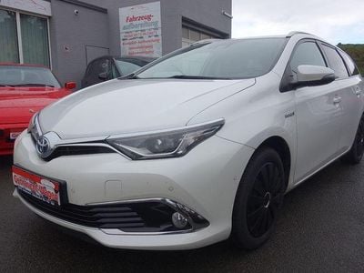 Gebraucht Toyota Auris Touring Sports Executive 136 PS (100 kW) 2015 Weiß Kombi