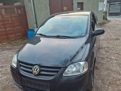 Gebraucht VW Fox 55 PS (40 kW) 2010 Grau Kleinwagen