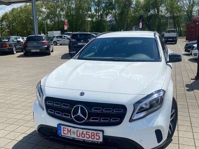 gebraucht Mercedes GLA220 GLA 2204Matic 2.HAND LED