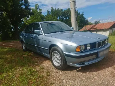 Gebraucht BMW 525 M Sport 170 PS (125 kW) 1990 Blau Limousine